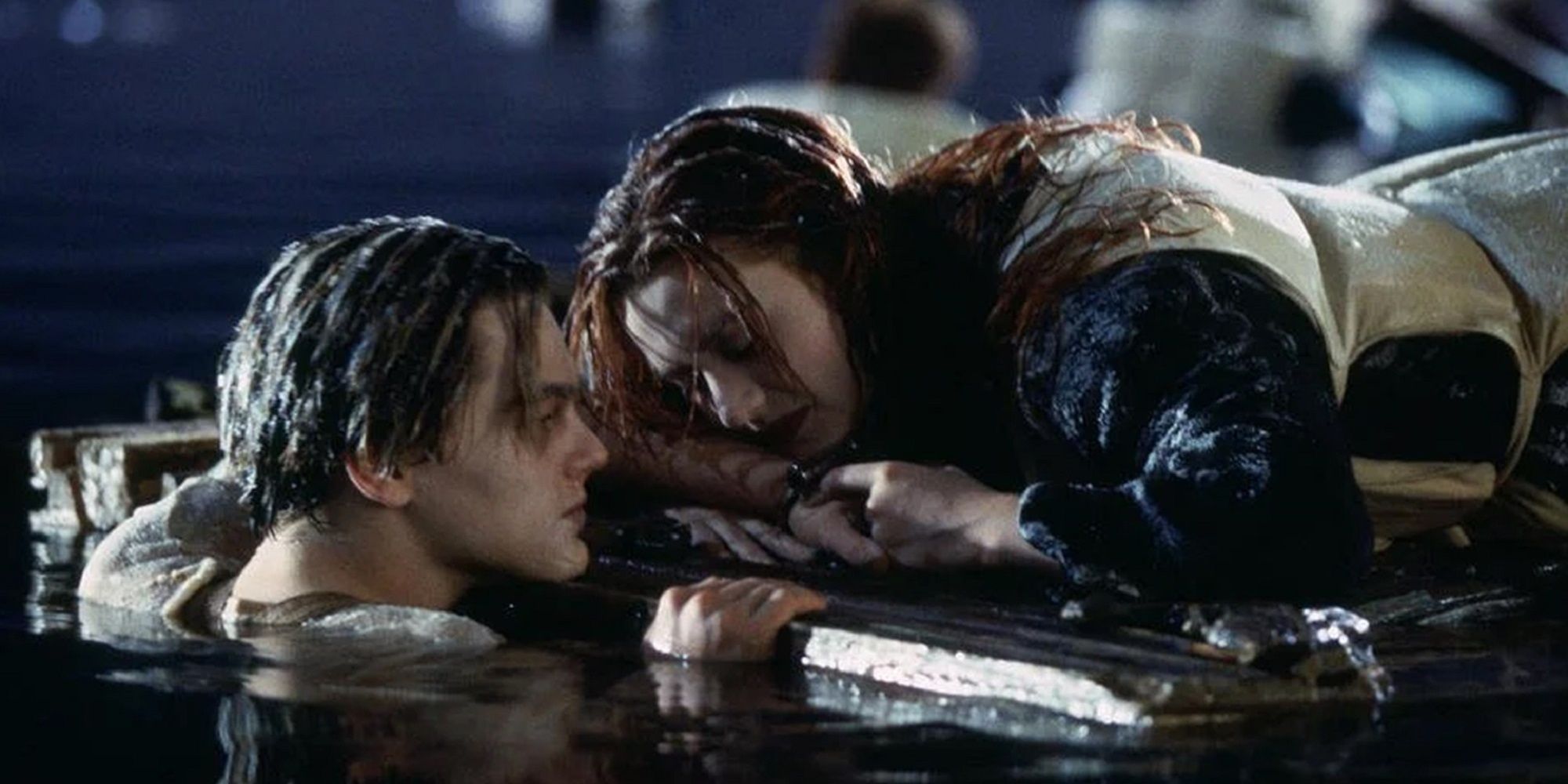 Jack en Rose op de houten deur aan het einde van Titanic.