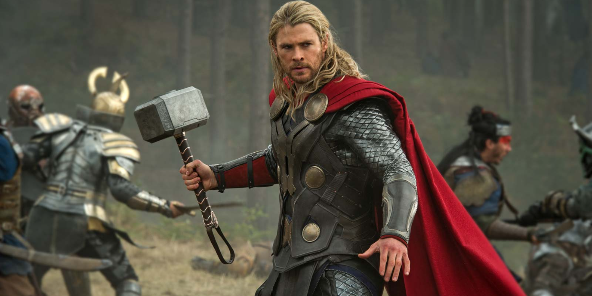 Chris-Hemsworth-Thor-Thor-The-Dark-World vecht tegen vijanden 