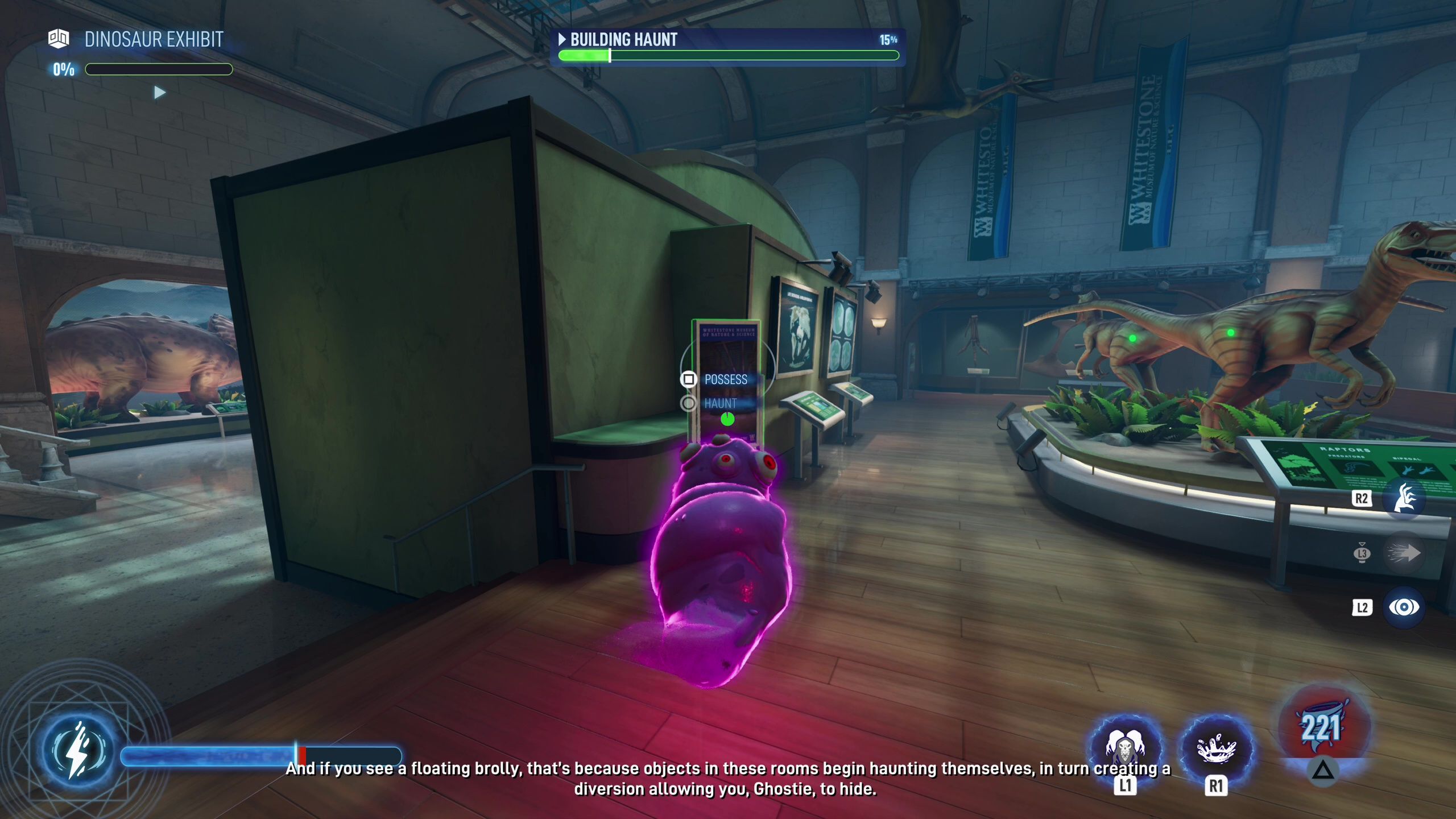 Een spelerspersonage verkent het museum als een geest in Ghostbusters: Spirits Unleashed. 