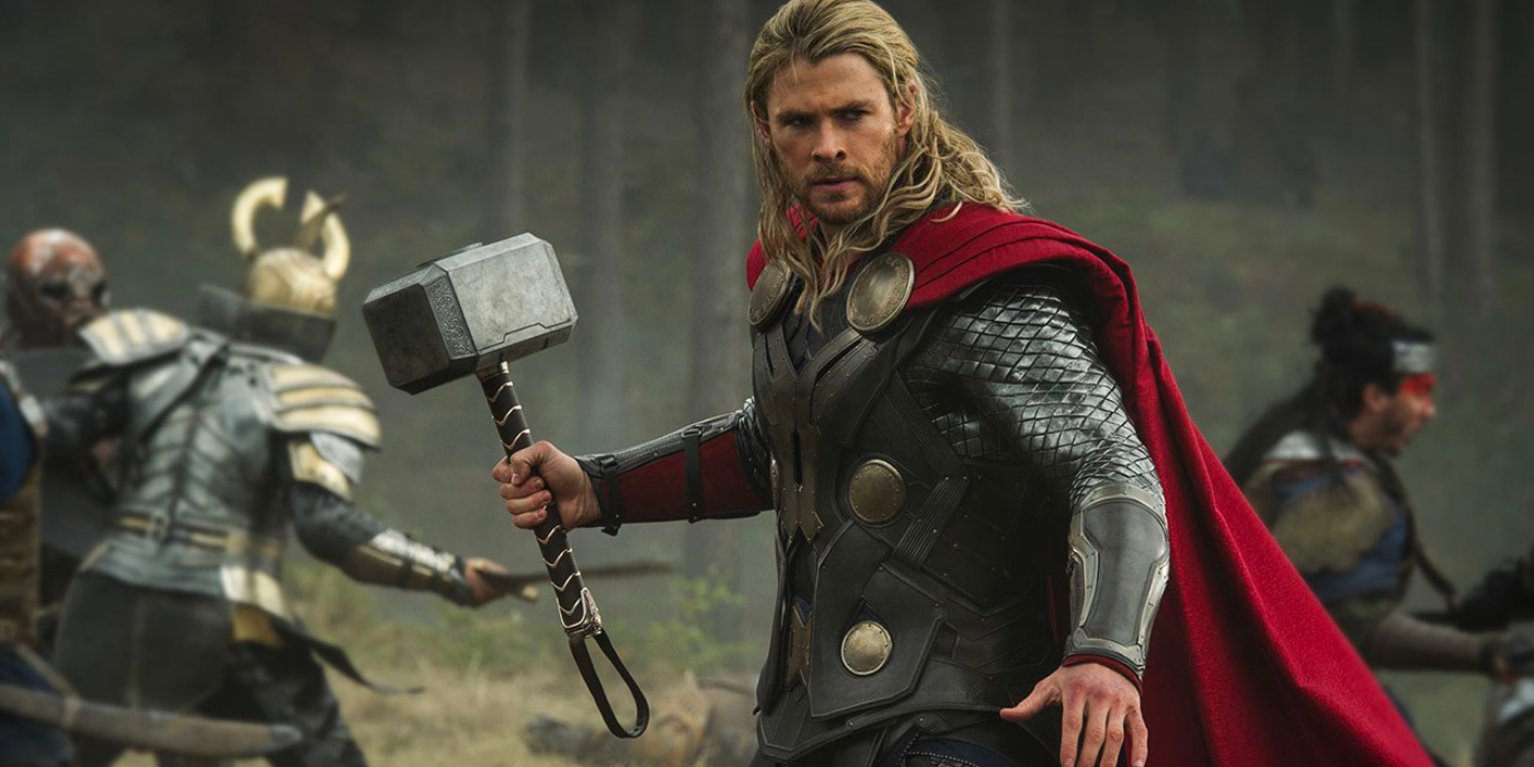 Thor vecht met de Asgardians in de strijd.