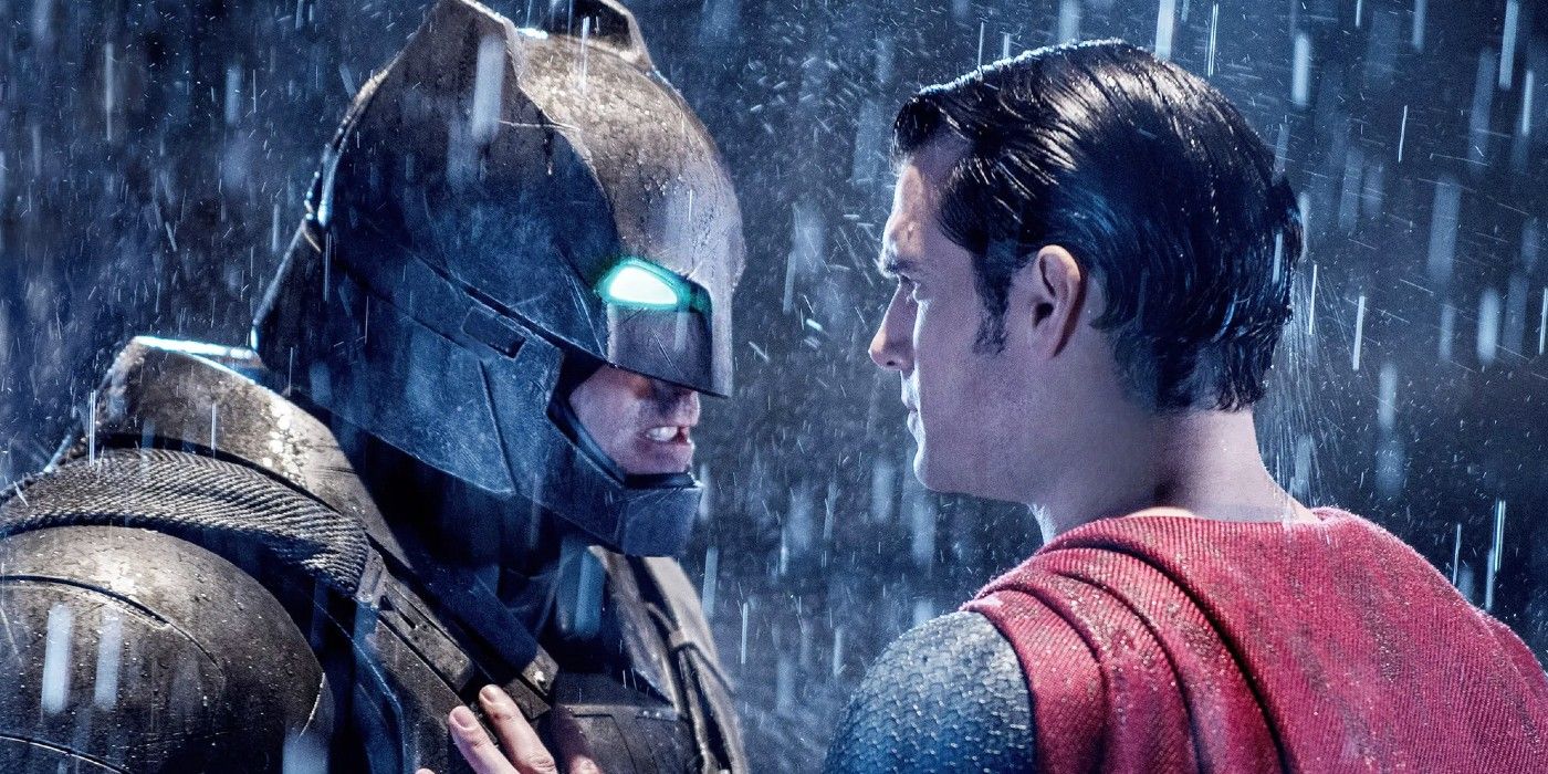 Batman en Superman nemen het op in de regen in de DCEU