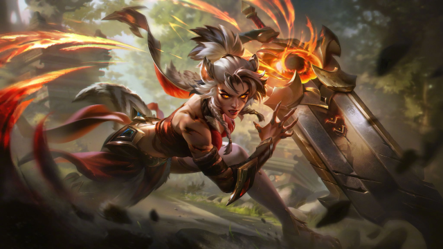 Sivir in haar Primal Ambush-huid zwaait met haar zwaard terwijl rode vlammen haar passeren in League of Legends.